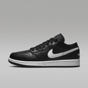 Nike Air Jordan 1 Low Miesten Kengät Mustat | 590MQCUIW