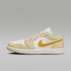 Nike Air Jordan 1 Low Miesten Kengät Vaaleankeltainen Valkoinen Keltainen | 649BTOFDM