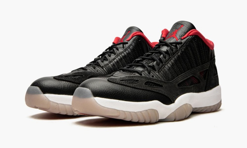 Nike Air Jordan 11 Low IE 'Bred 2021' Miesten Kengät Mustat Valkoinen Punainen | 158WFVORY