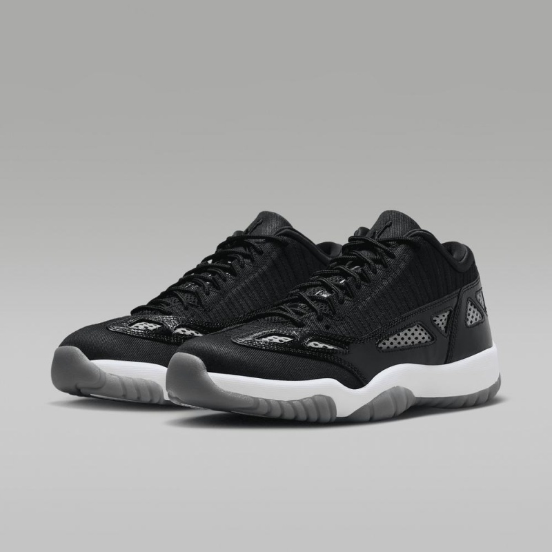 Nike Air Jordan 11 Retro Low IE Miesten Kengät Mustat Valkoinen Mustat | 069MJNHEY