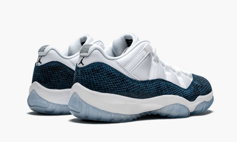 Nike Air Jordan 11 Retro Low LE 'Blue Snakeskin' Miesten Kengät Valkoinen Mustat Laivastonsininen | 587UDQHZT