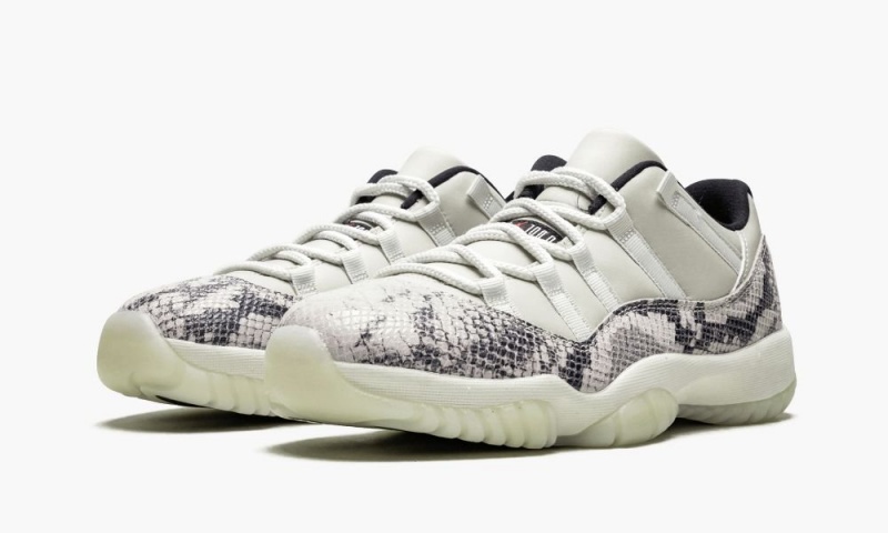 Nike Air Jordan 11 Retro Low 'Snakeskin Light Bone' Miesten Kengät Vaaleanbeige Punainen Mustat | 179MNAVUK