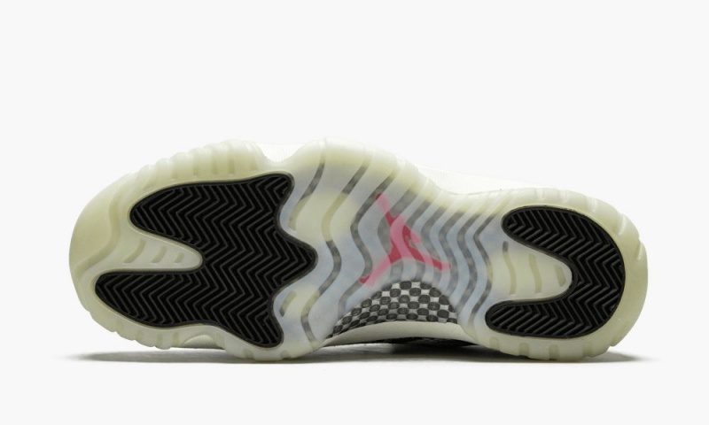 Nike Air Jordan 11 Retro Low 'Snakeskin Light Bone' Miesten Kengät Vaaleanbeige Punainen Mustat | 179MNAVUK