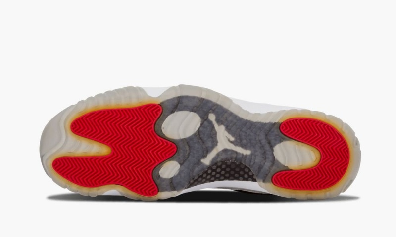 Nike Air Jordan 11 Retro Low 'Tuxedo' Miesten Kengät Valkoinen Mustat Punainen | 305SXDAQB