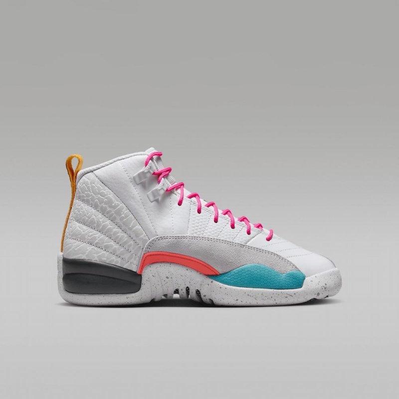 Nike Air Jordan 12 Retro Lasten Kengät Valkoinen Pinkki | 870FUVWID