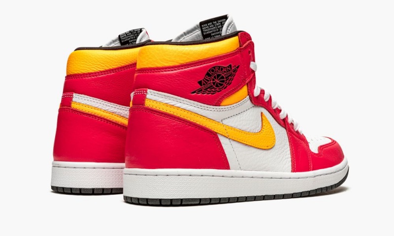 Nike Air Jordan 1 High OG 'Light Fusion Red' Miesten Kengät Vaaleanpunainen Valkoinen | 083MBHQJG