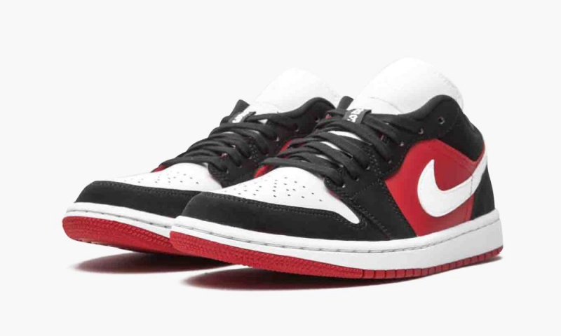 Nike Air Jordan 1 Low 'Black / White / Gym Red' Naisten Kengät Mustat Valkoinen Punainen | 759JPEYRT