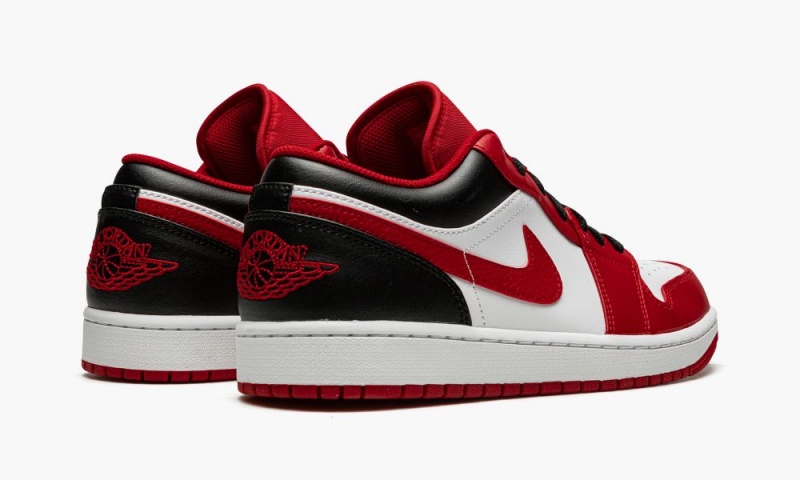 Nike Air Jordan 1 Low 'Bulls' Miesten Kengät Mustat Valkoinen Punainen | 158WAOHDJ