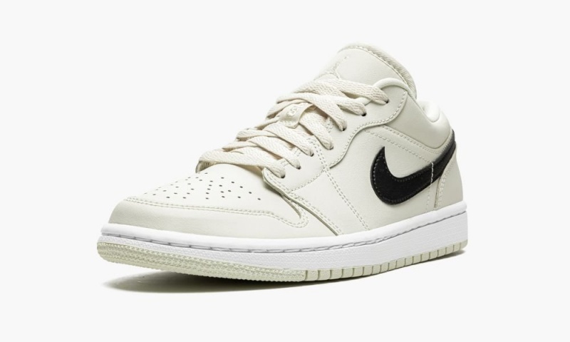 Nike Air Jordan 1 Low 'Coconut Milk' Naisten Kengät Mustat Valkoinen | 167JAYTHE