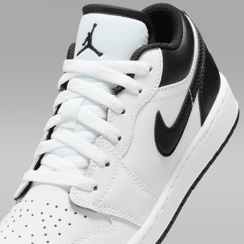 Nike Air Jordan 1 Low Lasten Kengät Valkoinen Mustat | 496AYSFKO