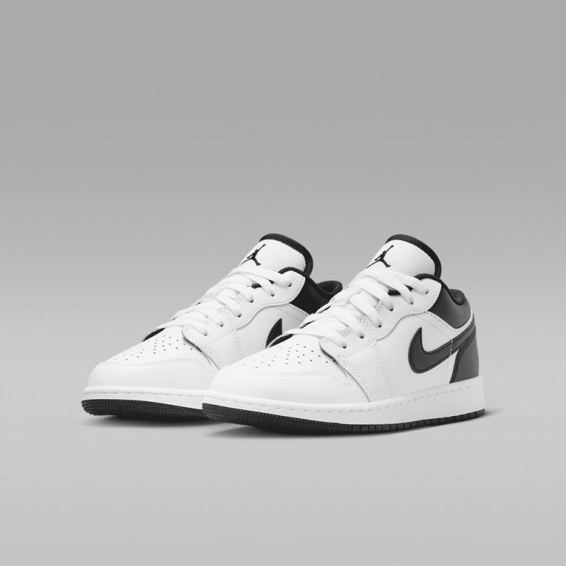 Nike Air Jordan 1 Low Lasten Kengät Valkoinen Mustat | 496AYSFKO