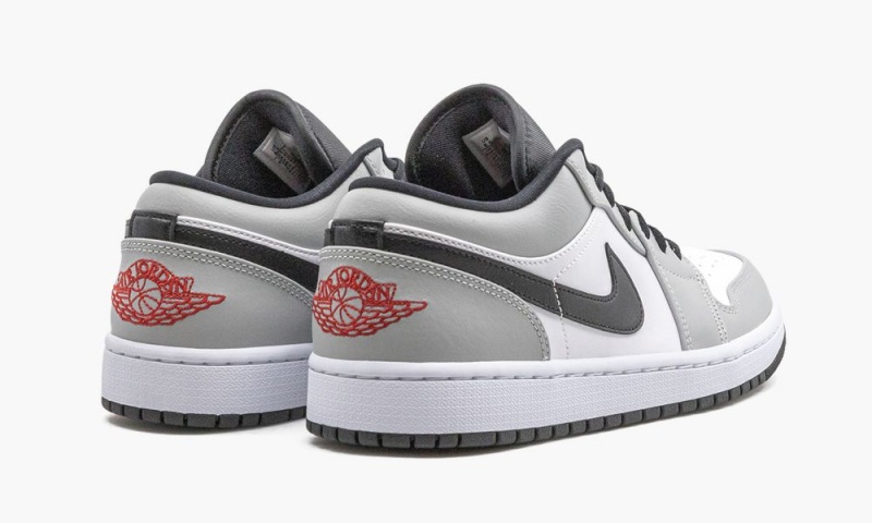 Nike Air Jordan 1 Low 'Light Smoke Grey' Miesten Kengät Harmaat Punainen Valkoinen | 781MADRIV