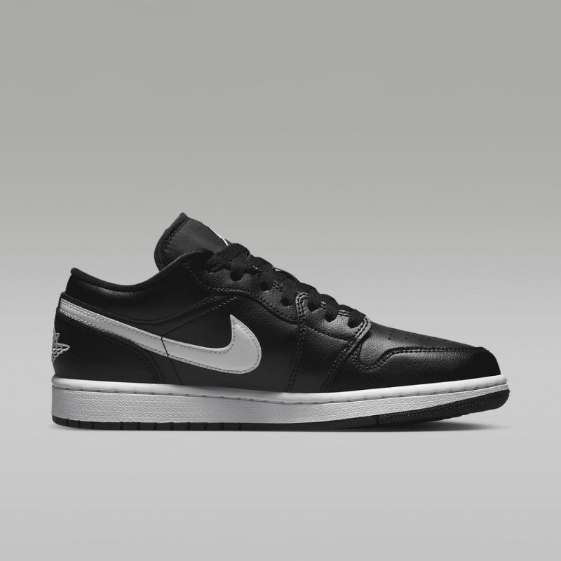 Nike Air Jordan 1 Low Miesten Kengät Mustat | 590MQCUIW