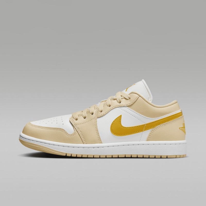 Nike Air Jordan 1 Low Miesten Kengät Vaaleankeltainen Valkoinen Keltainen | 649BTOFDM