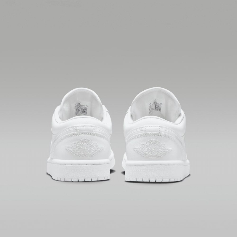 Nike Air Jordan 1 Low Miesten Kengät Valkoinen | 820STCNYO
