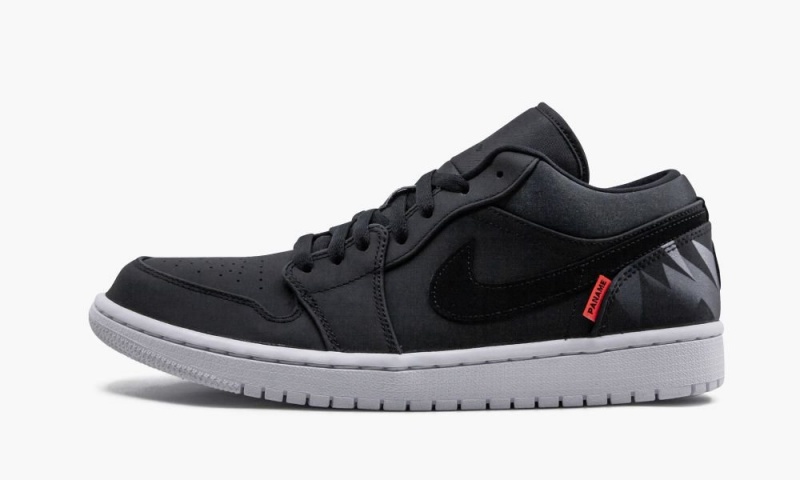 Nike Air Jordan 1 Low PSG \'PSG - Paris Saint Germain\' Miesten Kengät Mustat Tummanharmaat | 293YLPXVE
