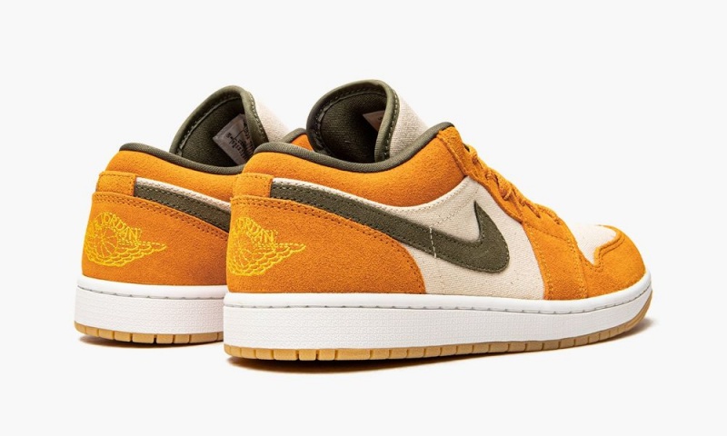 Nike Air Jordan 1 Low SE 'Light Curry' Miesten Kengät Valkoinen Oliivinvihreä Syvä Keltainen | 647RZFCTD