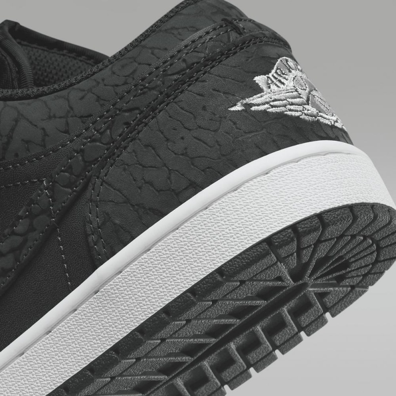 Nike Air Jordan 1 Low SE Miesten Kengät Mustat | 830NGRDYV