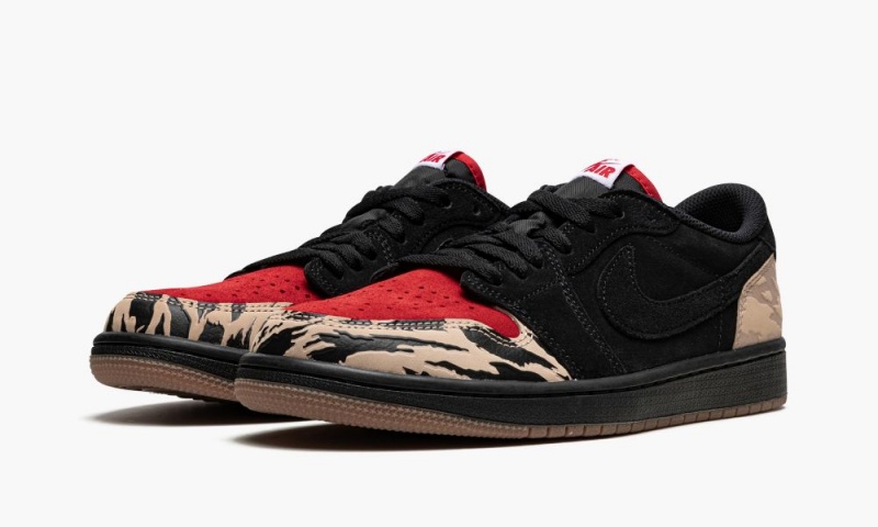 Nike Air Jordan 1 Low SP 'SoleFly - Carnivore' Miesten Kengät Mustat Beige Punainen | 536MAOVDS