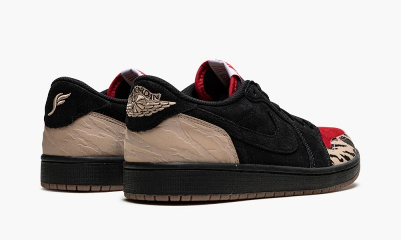 Nike Air Jordan 1 Low SP 'SoleFly - Carnivore' Miesten Kengät Mustat Beige Punainen | 536MAOVDS