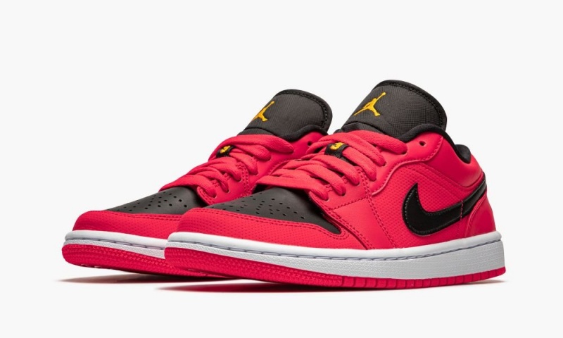 Nike Air Jordan 1 Low 'Siren Red' Naisten Kengät Punainen Mustat Valkoinen | 061MAXWPF