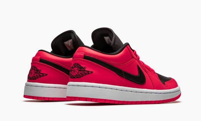 Nike Air Jordan 1 Low 'Siren Red' Naisten Kengät Punainen Mustat Valkoinen | 061MAXWPF