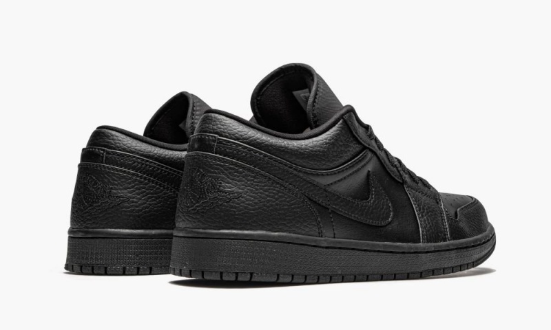 Nike Air Jordan 1 Low 'Triple Black' Miesten Kengät Mustat | 972SMUPHI