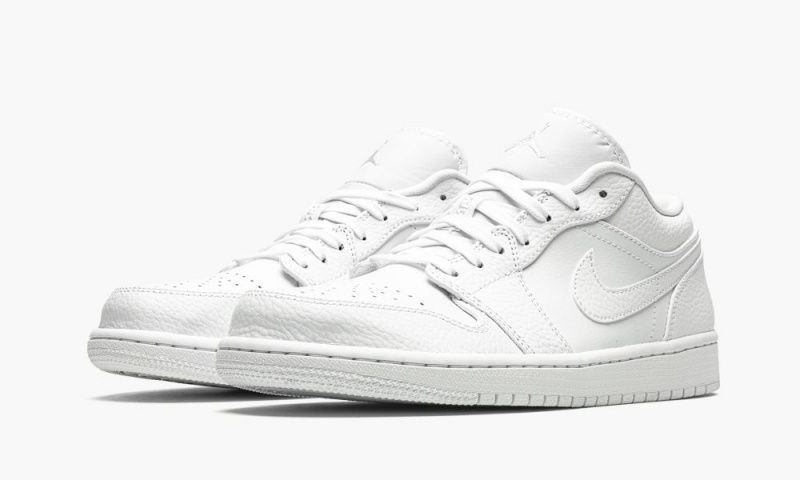 Nike Air Jordan 1 Low 'Triple White' Miesten Kengät Valkoinen | 163ZWDXVG