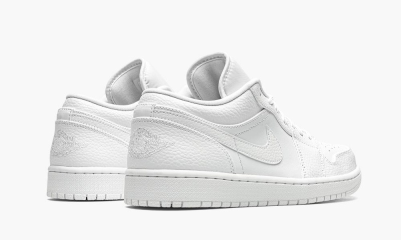 Nike Air Jordan 1 Low 'Triple White' Miesten Kengät Valkoinen | 163ZWDXVG