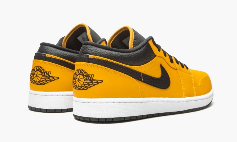 Nike Air Jordan 1 Low 'University Gold / Black' Miesten Kengät Kultaiset Mustat Valkoinen | 812UQTSDO