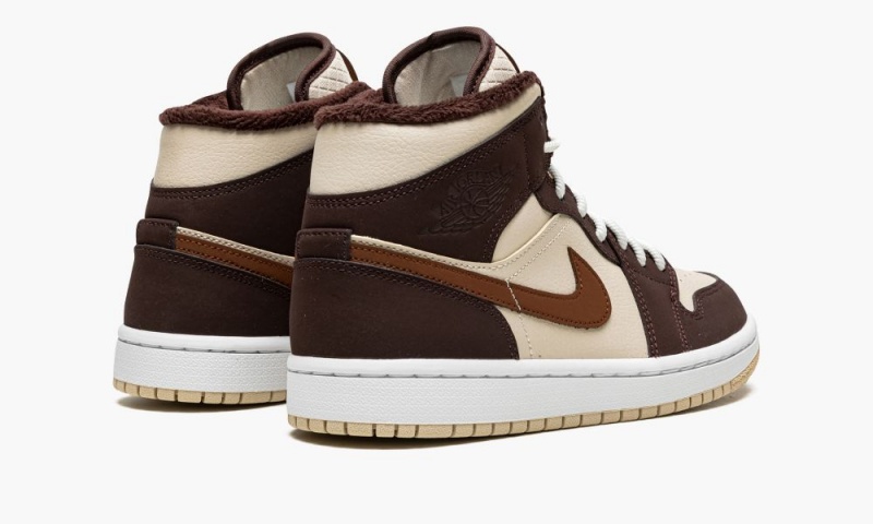 Nike Air Jordan 1 MID SE 'Brown Basalt Fleece' Naisten Kengät Ruskea Beige | 804XUGEAT