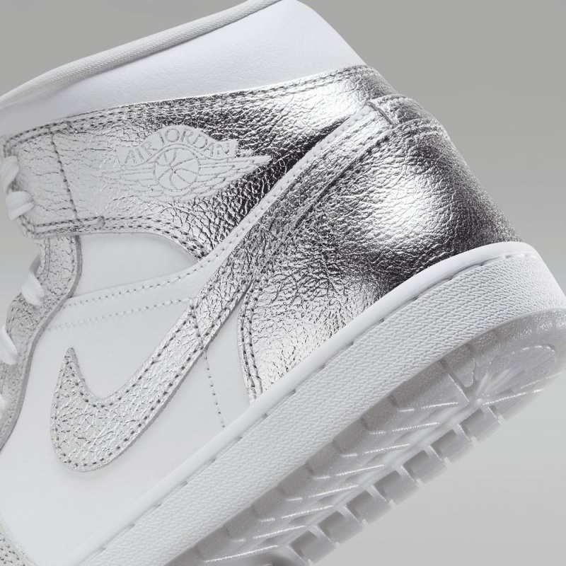 Nike Air Jordan 1 MID SE Naisten Kengät Valkoinen Harmaat Metal Hopea | 724MGZEPN