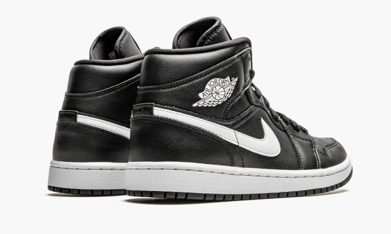 Nike Air Jordan 1 Mid 'Black / White' Naisten Kengät Mustat Valkoinen | 867CBKUIE