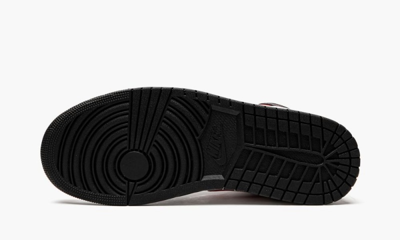 Nike Air Jordan 1 Mid 'Bred Varvas' Miesten Kengät Valkoinen Mustat Punainen | 104BMATPY