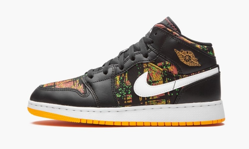 Nike Air Jordan 1 Mid GS \'Black / Laser Orange\' Lasten Kengät Mustat Valkoinen Oranssi | 761SCMGLP
