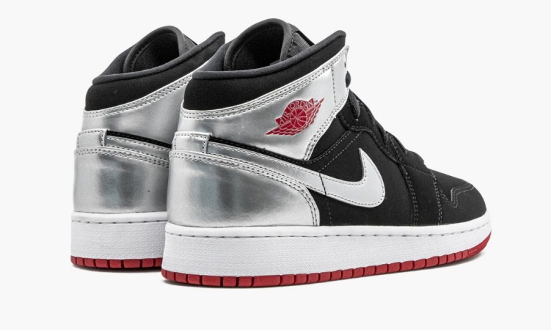 Nike Air Jordan 1 Mid (GS) Lasten Kengät Mustat Punainen Metal Hopea | 157UOYKPD