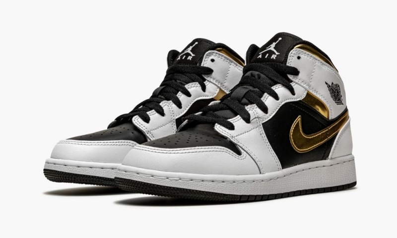 Nike Air Jordan 1 Mid GS 'White / Gold / Black' Lasten Kengät Valkoinen Mustat | 764FGJHYI