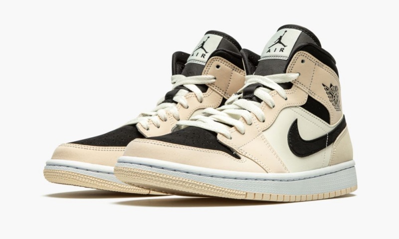 Nike Air Jordan 1 Mid 'Guava Ice' Naisten Kengät Valkoinen | 173RCNJAD