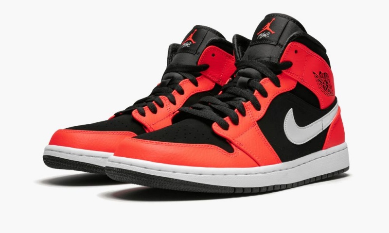Nike Air Jordan 1 Mid 'Infrared 23' Miesten Kengät Mustat Valkoinen Punainen | 597LVIOGS