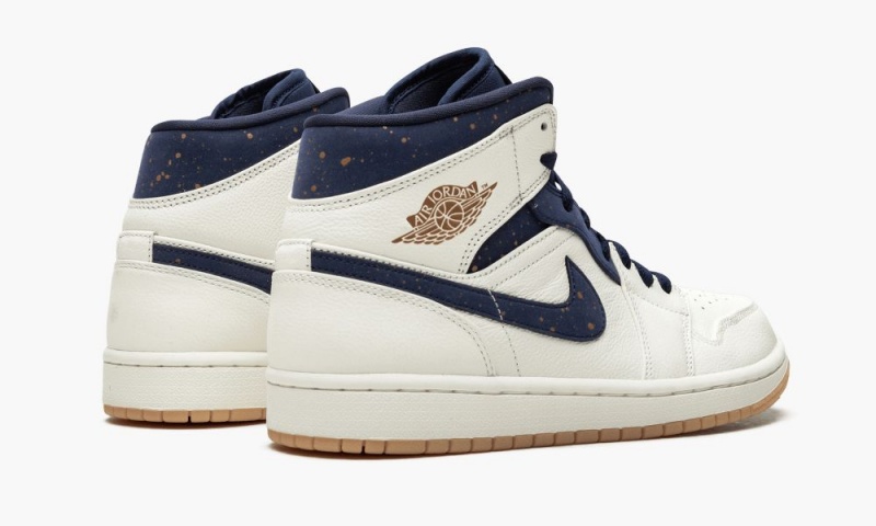 Nike Air Jordan 1 Mid Jeter Miesten Kengät Ruskea Laivastonsininen | 395JODYGM