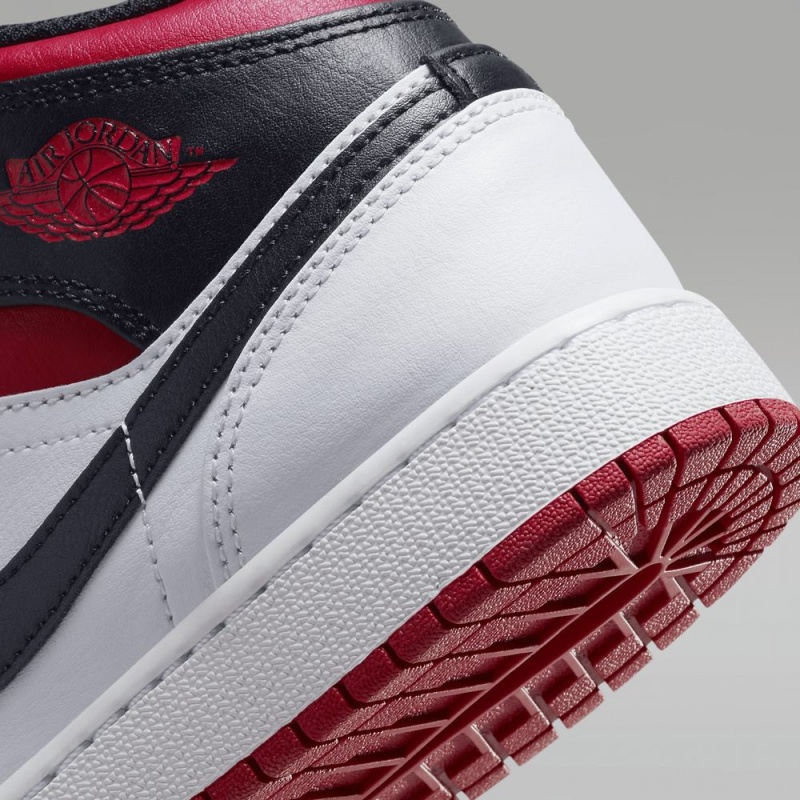 Nike Air Jordan 1 Mid Lasten Kengät Punainen Mustat Valkoinen | 392MDPVAT