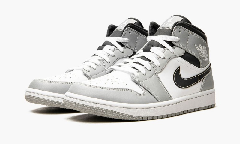 Nike Air Jordan 1 Mid 'Light Smoke Grey 2.0' Miesten Kengät Harmaat Valkoinen | 841QSLYAR