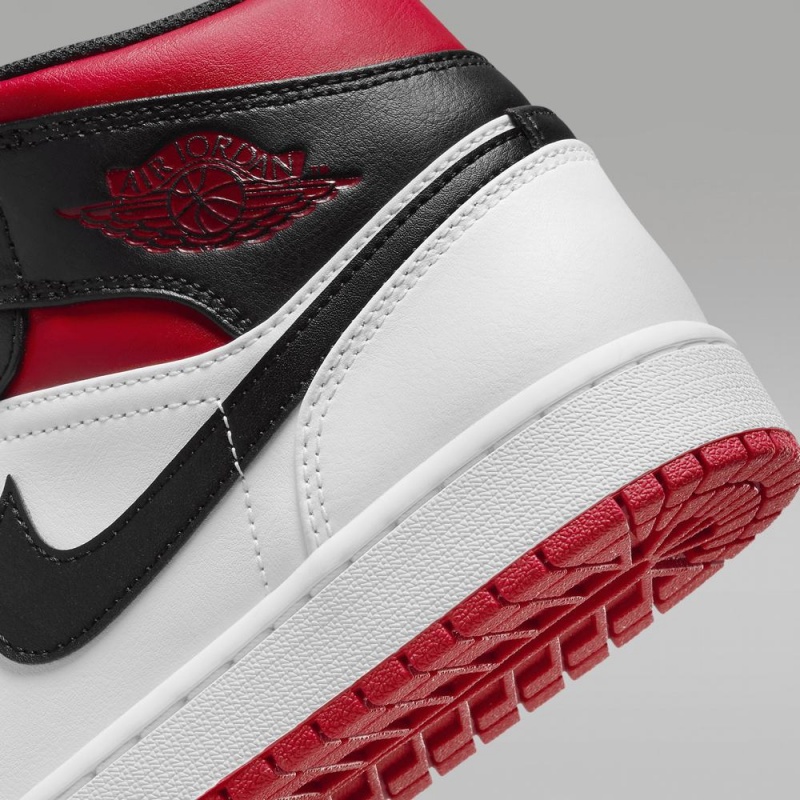 Nike Air Jordan 1 Mid Miesten Kengät Punainen Valkoinen Mustat | 194TSNZQV