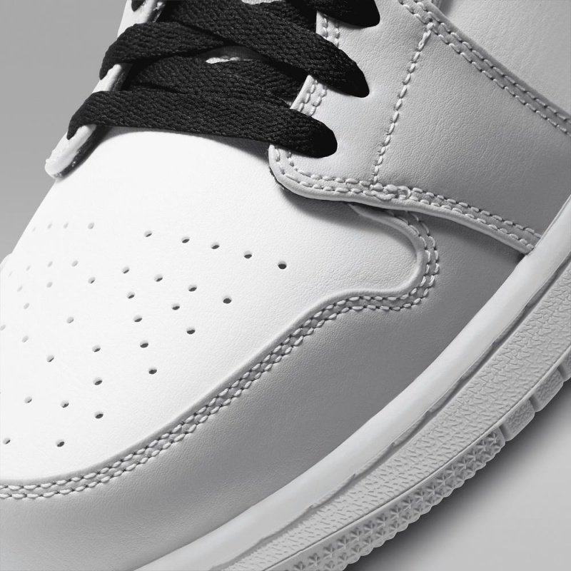 Nike Air Jordan 1 Mid Miesten Kengät Vaaleanharmaat Valkoinen Mustat | 756KWASXN