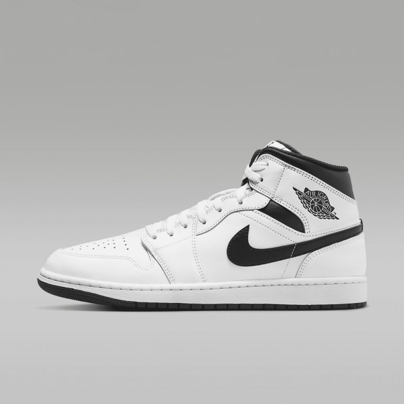 Nike Air Jordan 1 Mid Miesten Kengät Valkoinen Mustat | 614UHBWND