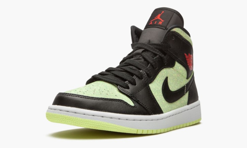 Nike Air Jordan 1 Mid SE 'Barely Volt / Chile Red' Naisten Kengät Mustat Punainen Vihreä | 638OCFLYU