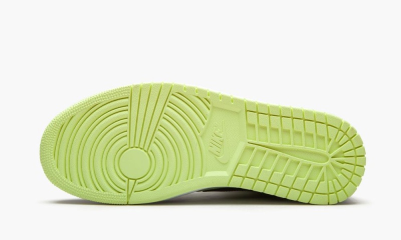 Nike Air Jordan 1 Mid SE 'Barely Volt / Chile Red' Naisten Kengät Mustat Punainen Vihreä | 638OCFLYU
