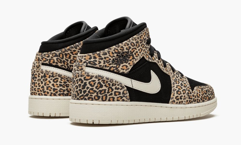Nike Air Jordan 1 Mid SE (GS) 'Cheetah' Lasten Kengät Mustat Valkoinen | 146GTRJCI