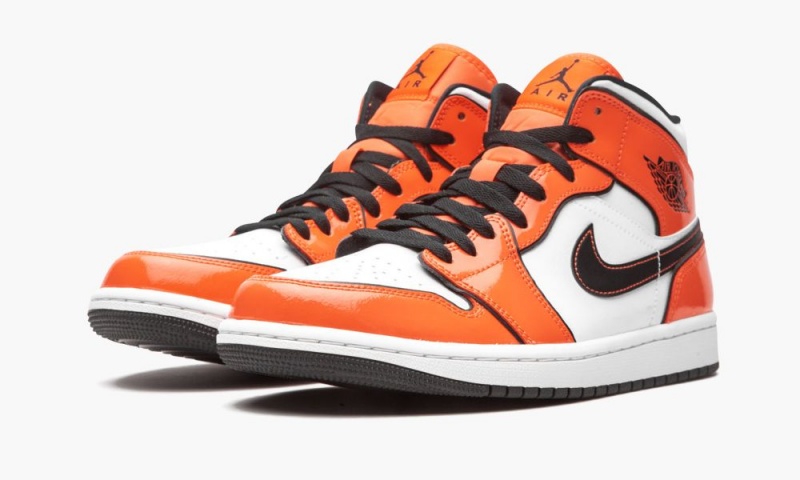 Nike Air Jordan 1 Mid SE 'Turf Orange' Miesten Kengät Oranssi Mustat Valkoinen | 798XEBFSU
