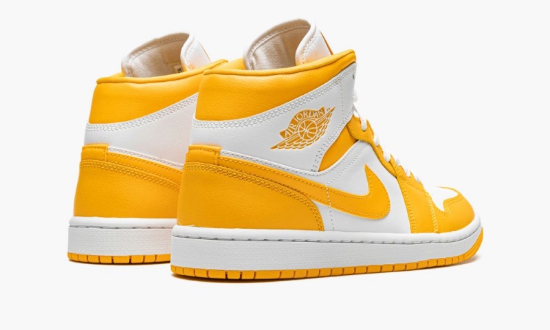 Nike Air Jordan 1 Mid 'White / University Gold' Naisten Kengät Valkoinen Kultaiset | 632JGZCST